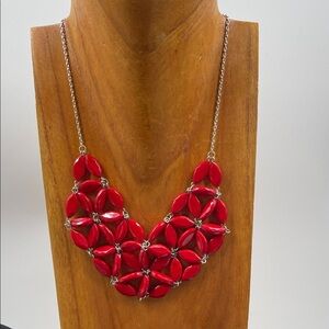 2.7.26-5 Red & Silvertone Floral Bib Necklace (7.5”+ 1.5” ext)